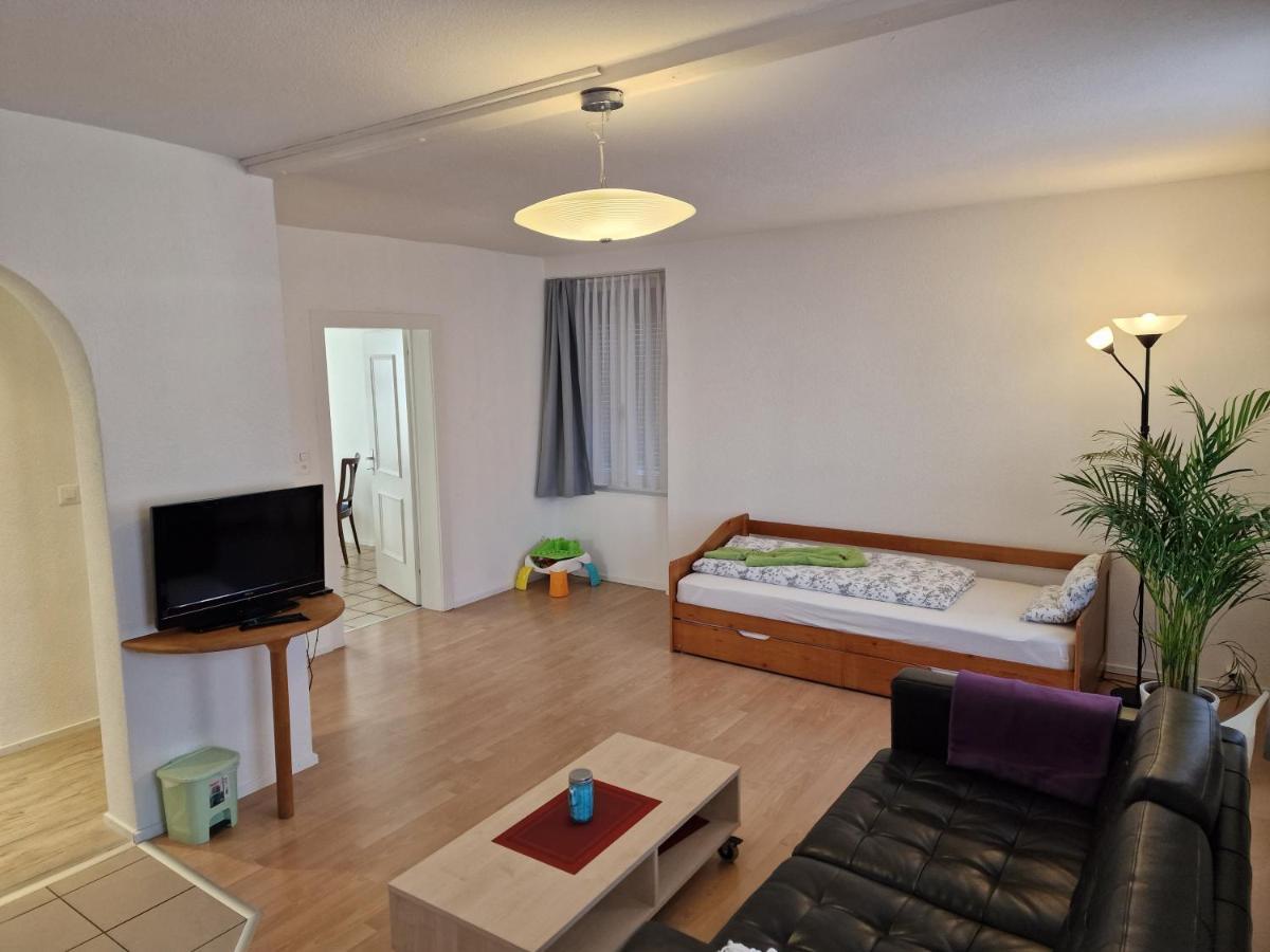 Bastis Family Apartment Lucerne Bagian luar foto