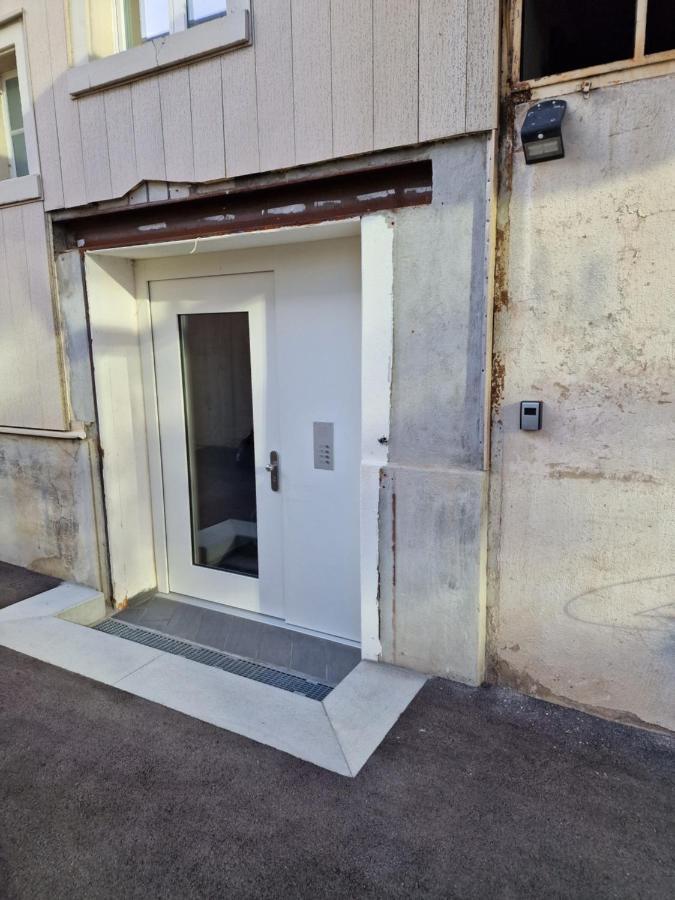 Bastis Family Apartment Lucerne Bagian luar foto