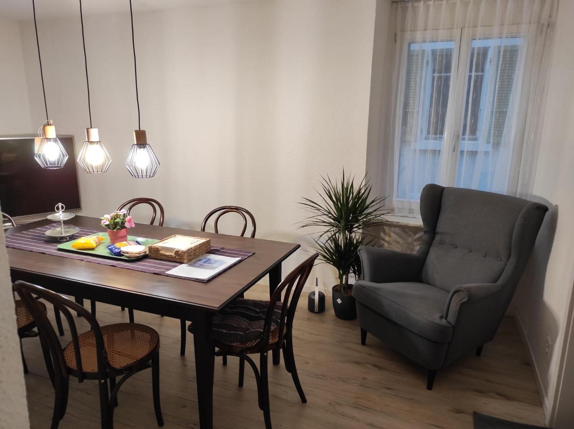 Bastis Family Apartment Lucerne Bagian luar foto
