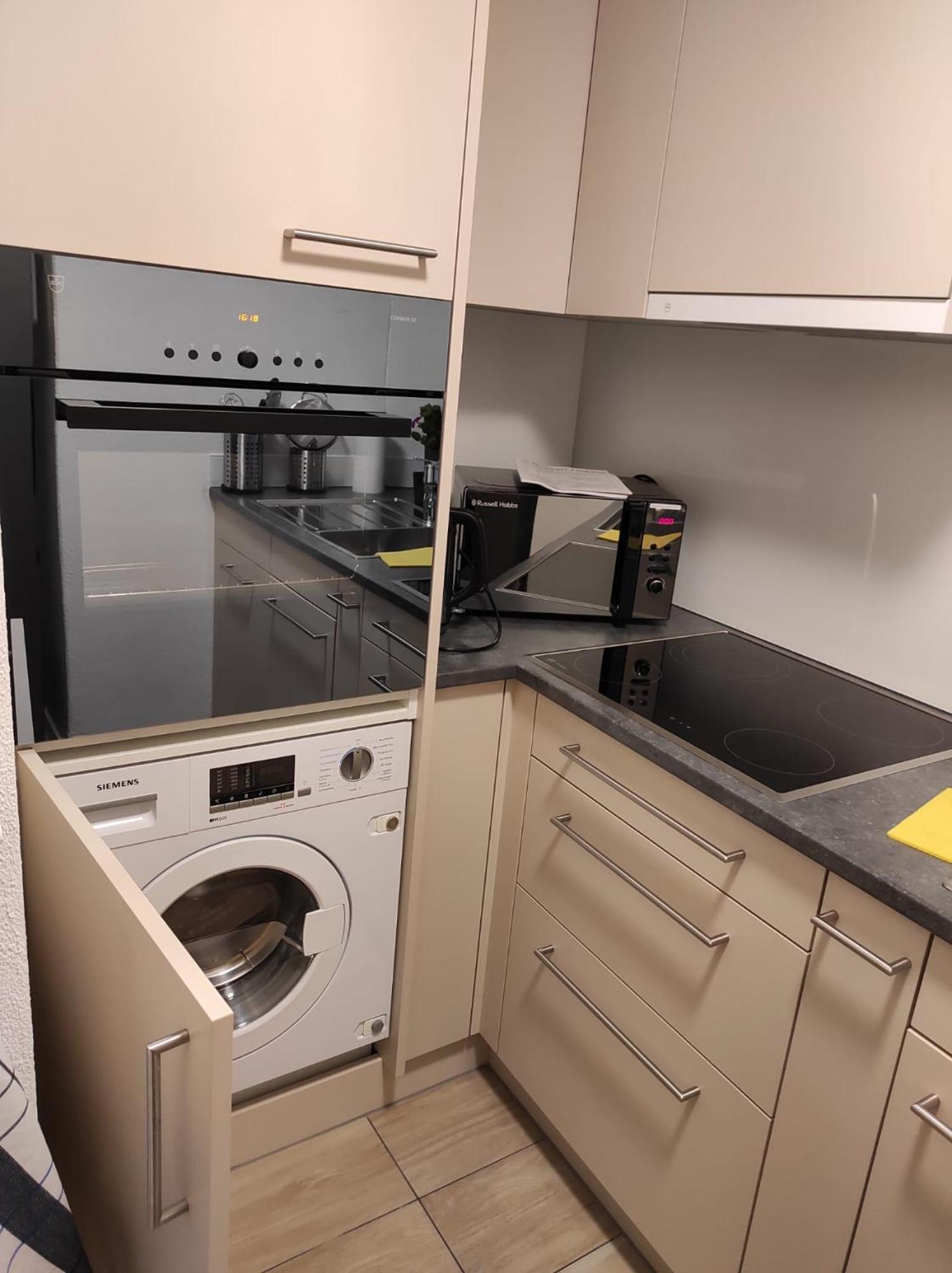 Bastis Family Apartment Lucerne Bagian luar foto