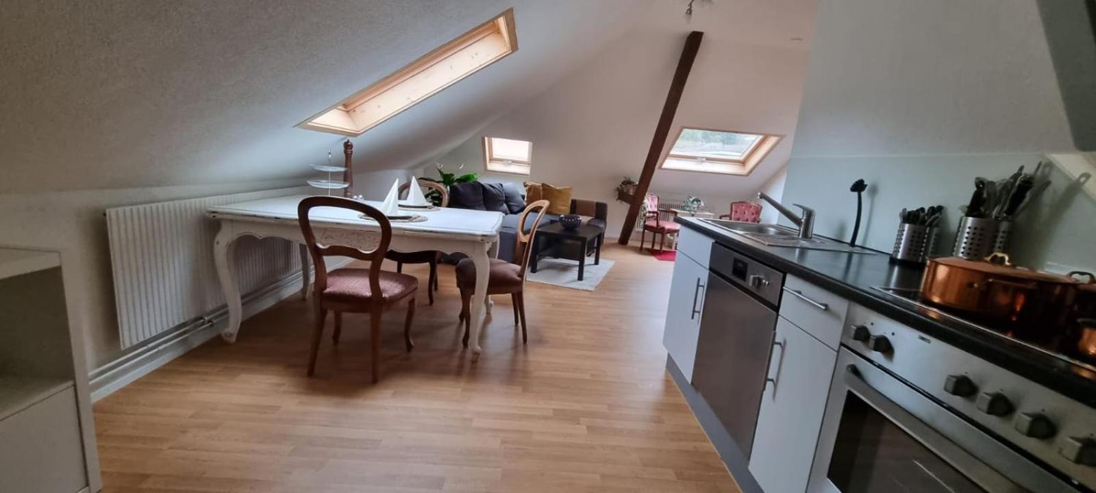 Bastis Family Apartment Lucerne Bagian luar foto