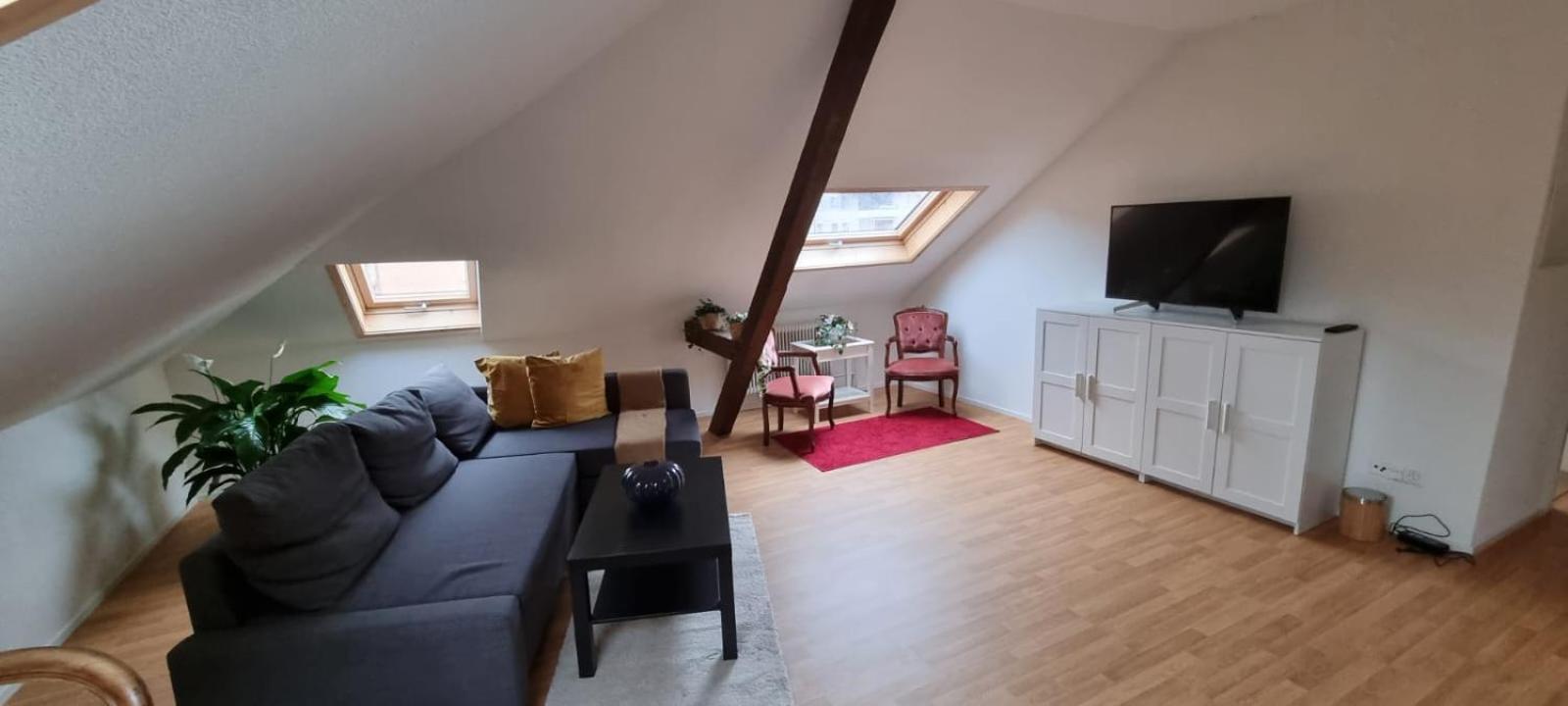 Bastis Family Apartment Lucerne Bagian luar foto